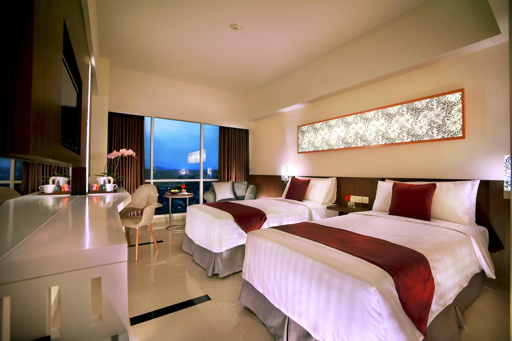 Atria Hotel Malang Exteriör bild