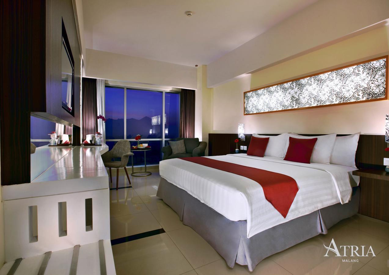 Atria Hotel Malang Exteriör bild